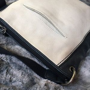 the sak soto leather crossbody